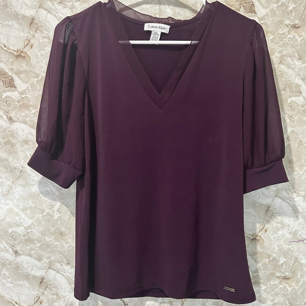 Calvin‎ Klein Blouse Top XS Extra Small Sheer Puff Sleeve V Neck Plum